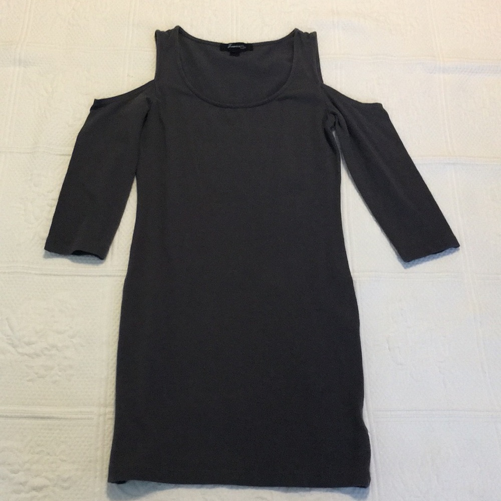 5/$25 Forever 21 Cut Out Shoulder Bodycon Dress